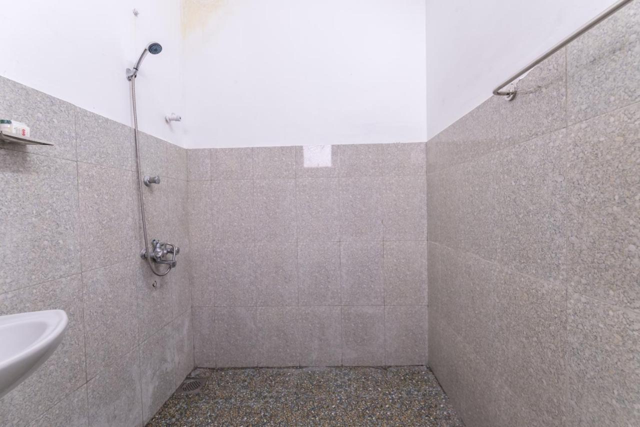 Oyo 102 Metro Marine Drive Hotel Коломбо Экстерьер фото