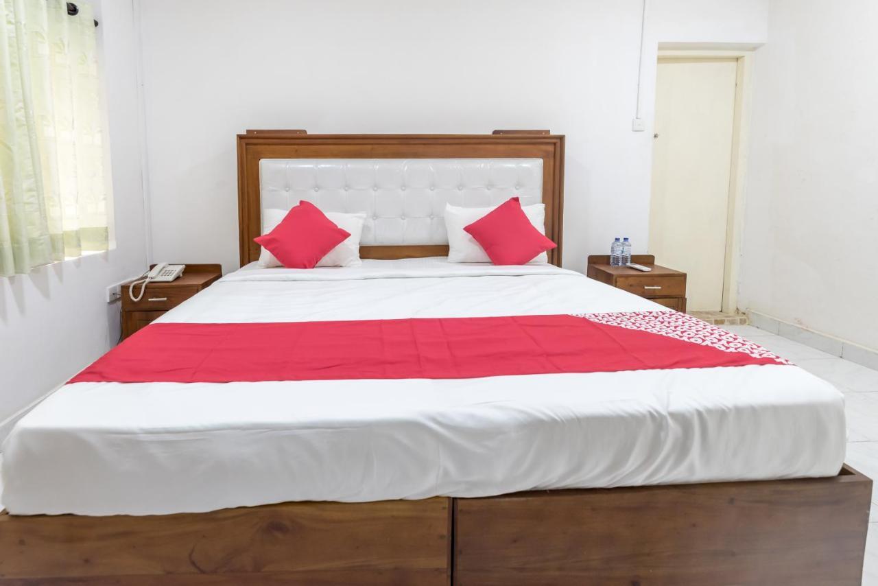Oyo 102 Metro Marine Drive Hotel Коломбо Экстерьер фото